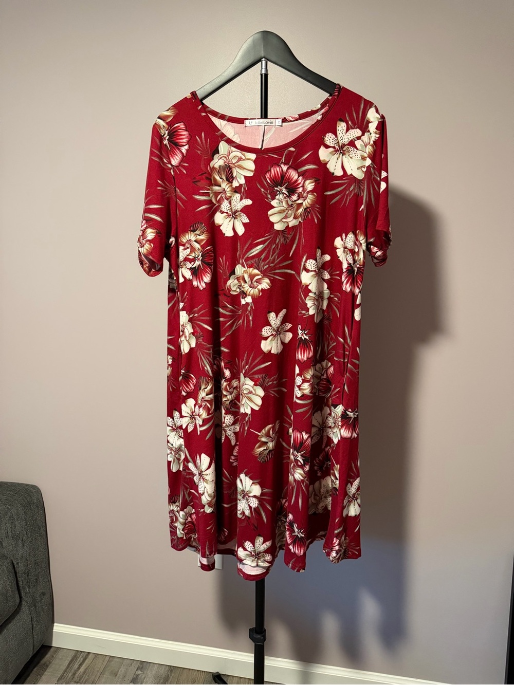 Women's Red Floral Scoop-Neck Mini Dress